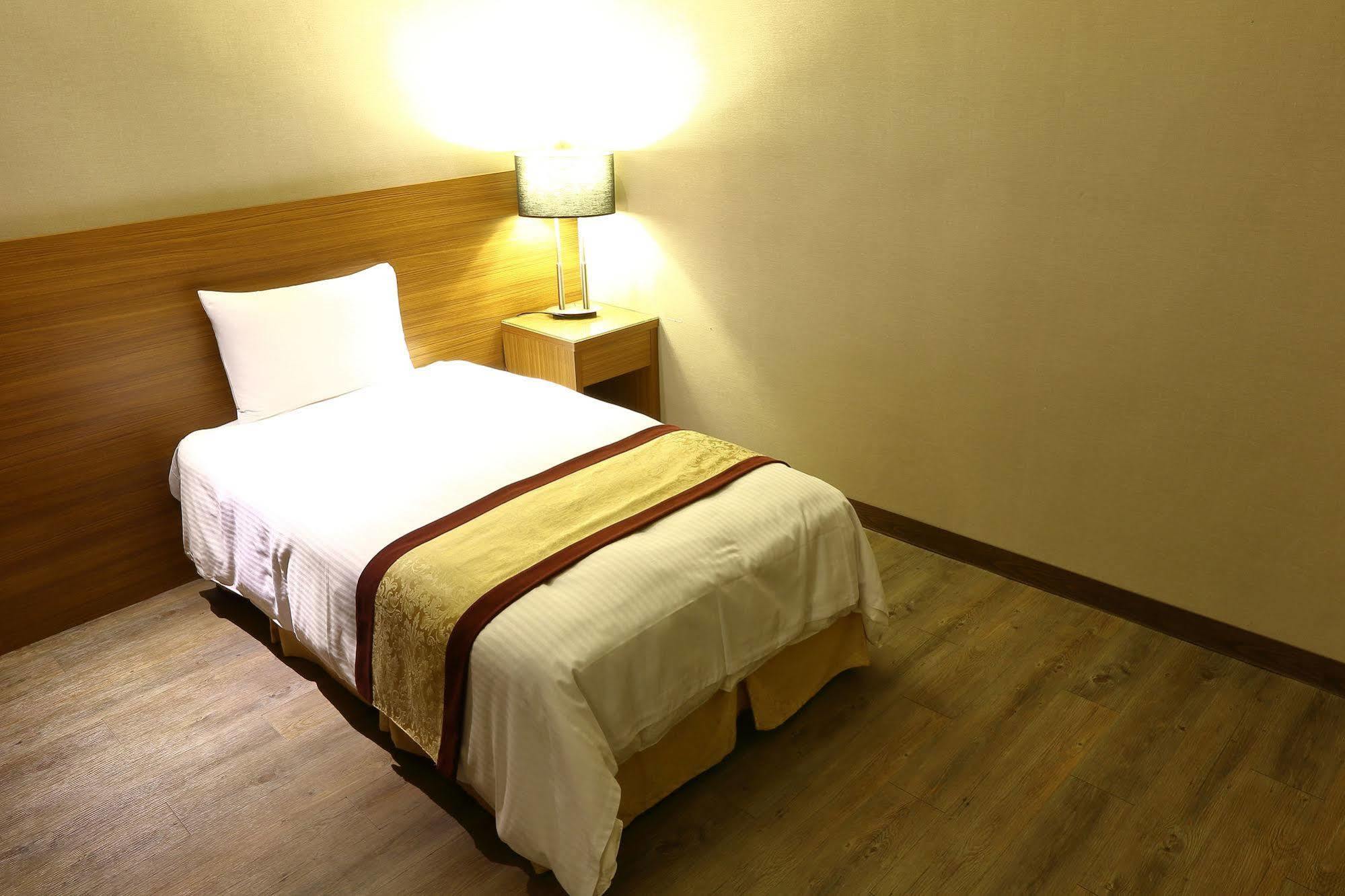 Sankaikan Hotel Puzi Bagian luar foto